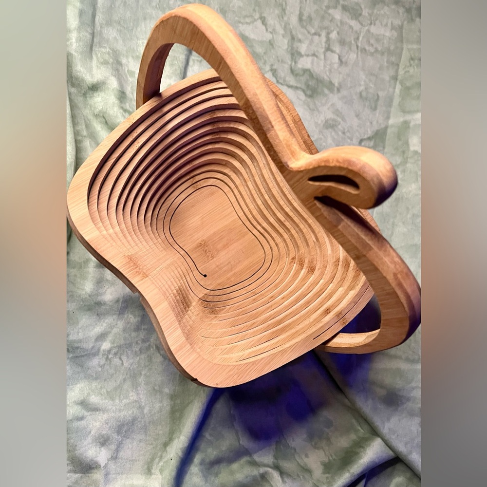 Wooden Collapsible Apple Shaped Basket